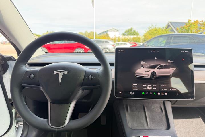 undefined Tesla Model 3 fra 2022