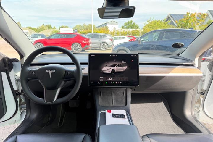 undefined Tesla Model 3 fra 2022