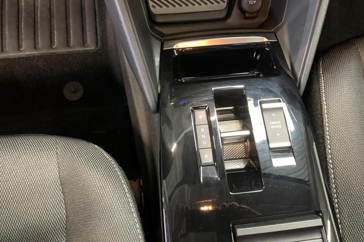 Grå Citroën ë-C4 fra 2025