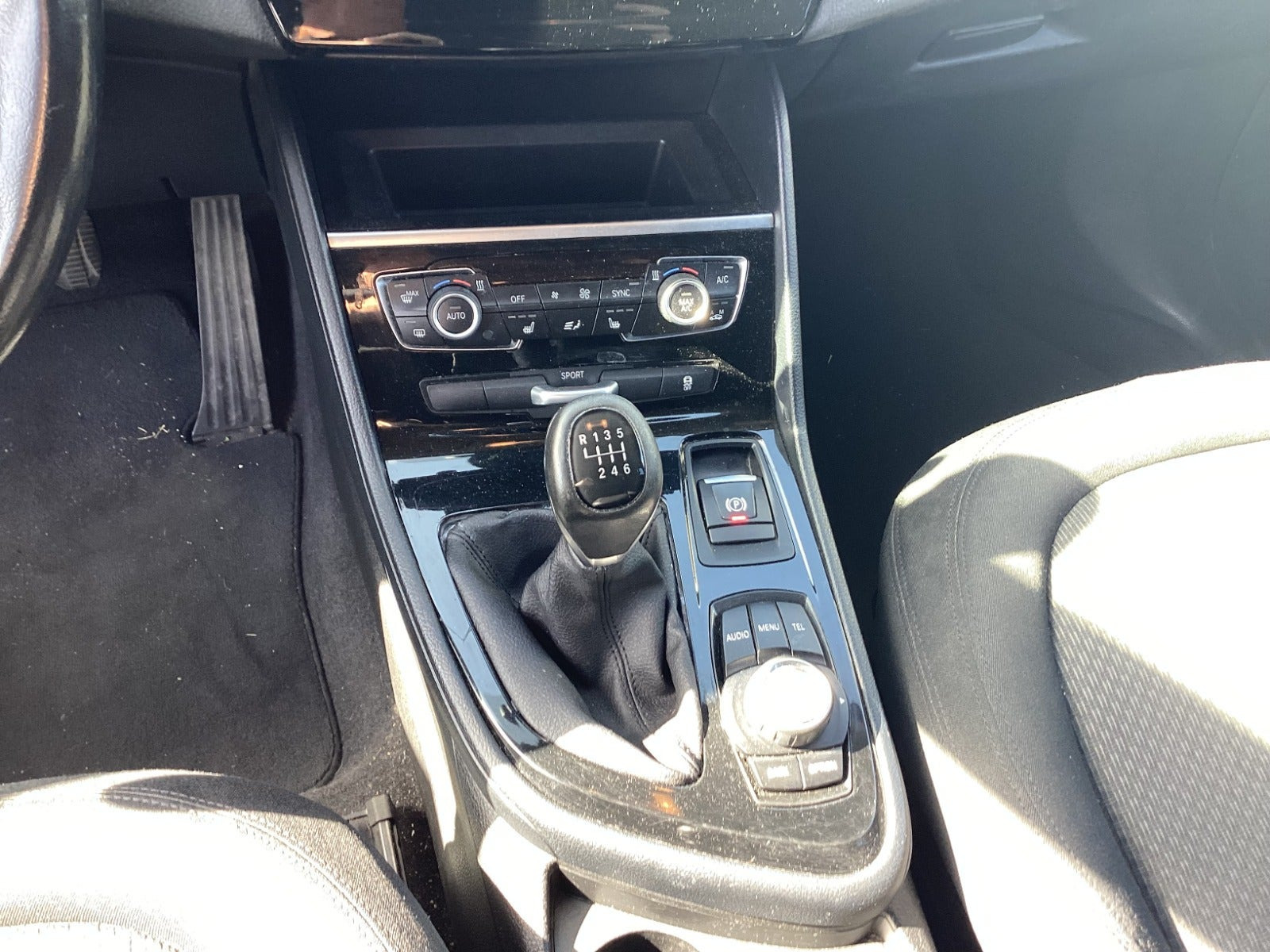 undefined BMW 218d fra 2016