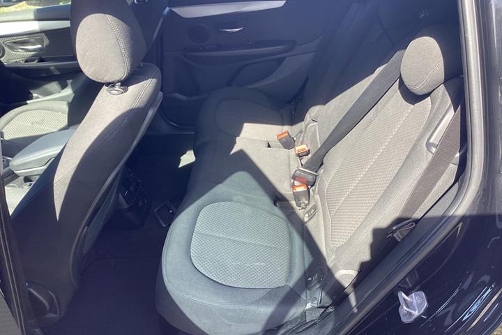 undefined BMW 218d fra 2016