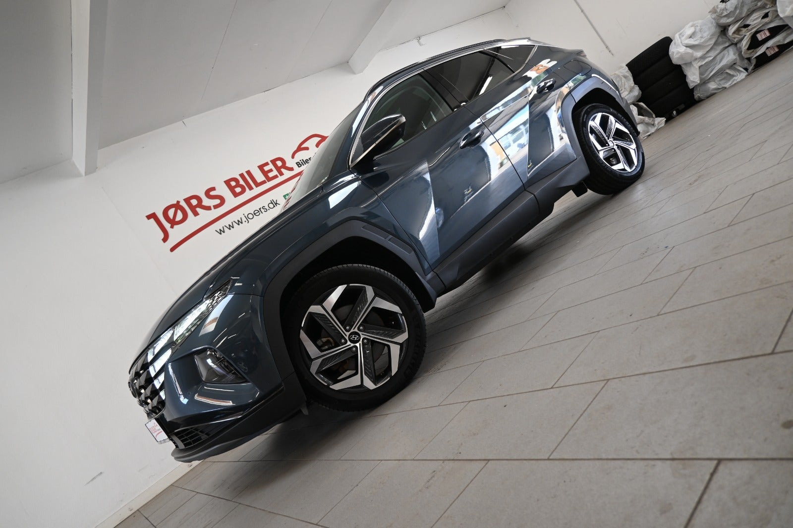 Grå Hyundai Tucson fra 2022