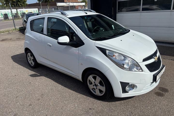 Hvid Chevrolet Spark fra 2012
