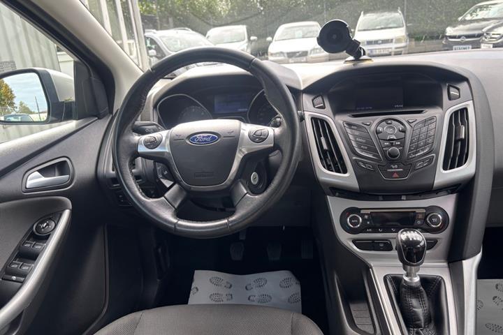 Sølv Ford Focus fra 2013