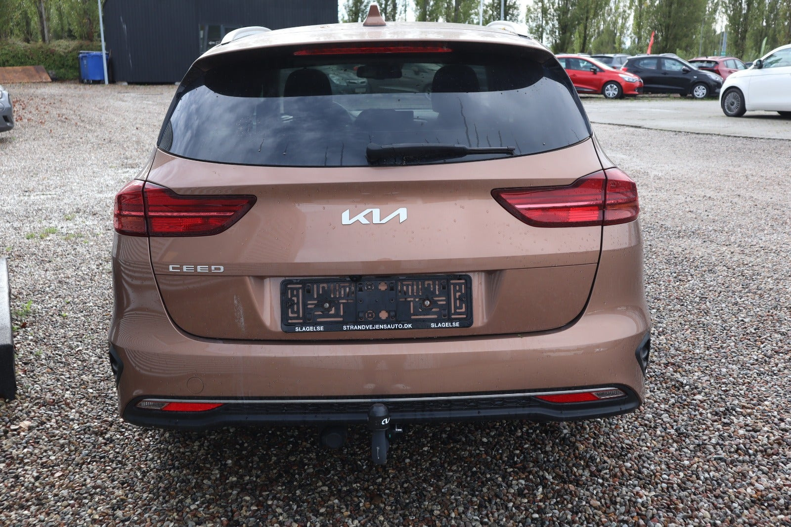 Brun Kia Ceed fra 2022