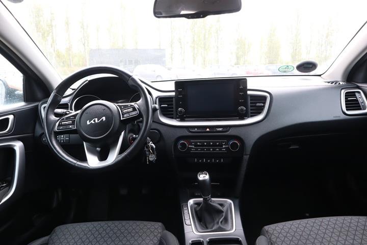 Brun Kia Ceed fra 2022