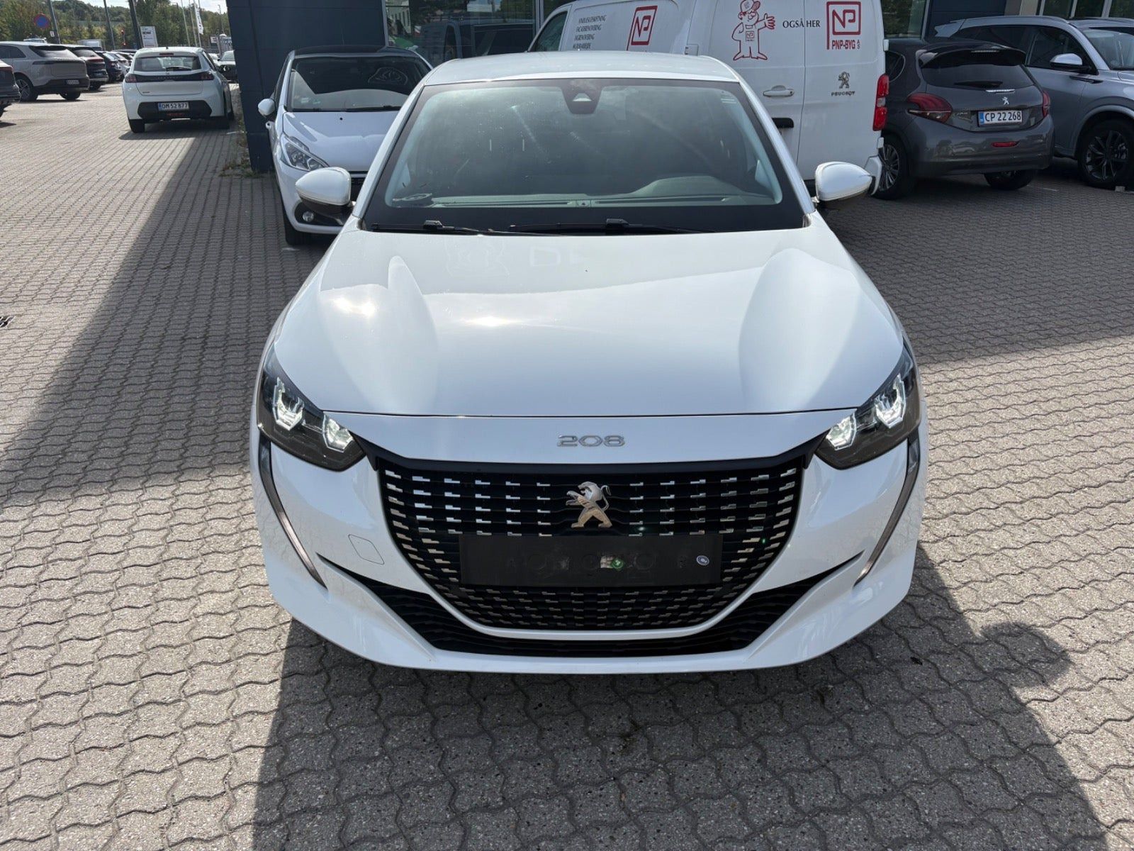 Hvid Peugeot 208 fra 2021