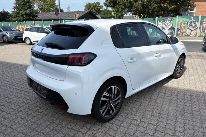 Hvid Peugeot 208 fra 2021