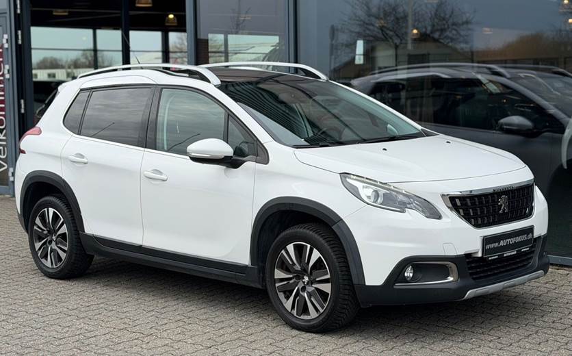 Peugeot 2008 1,2 e-THP 110 Allure Sky