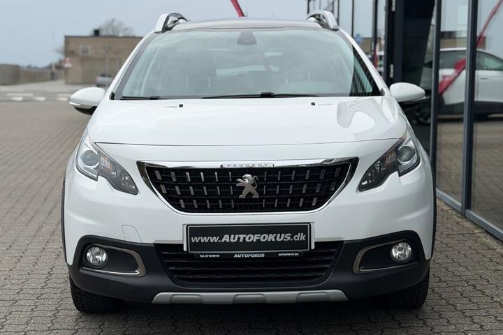 Hvid Peugeot 2008 fra 2018