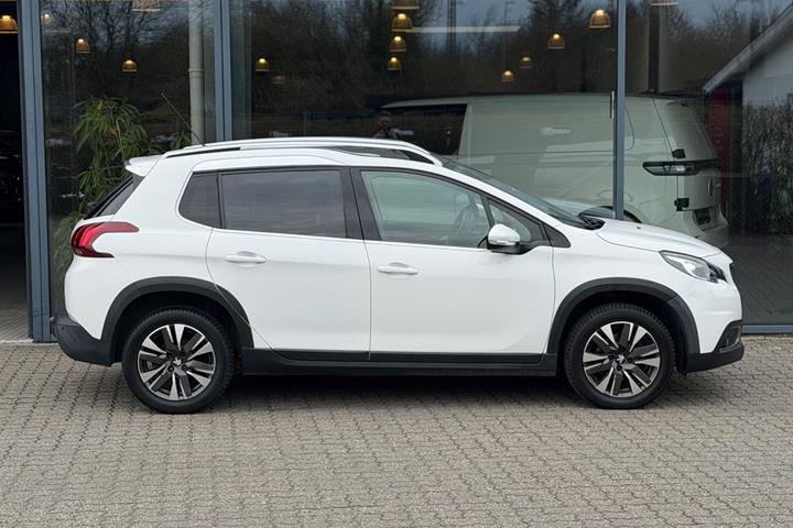 Hvid Peugeot 2008 fra 2018