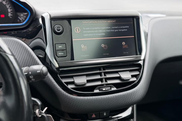 Hvid Peugeot 2008 fra 2018