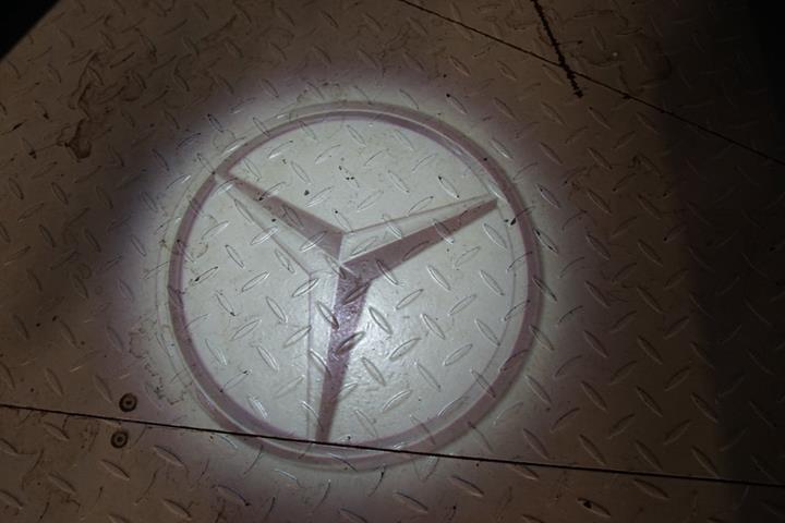 Sort Mercedes EQB250+ fra 2025