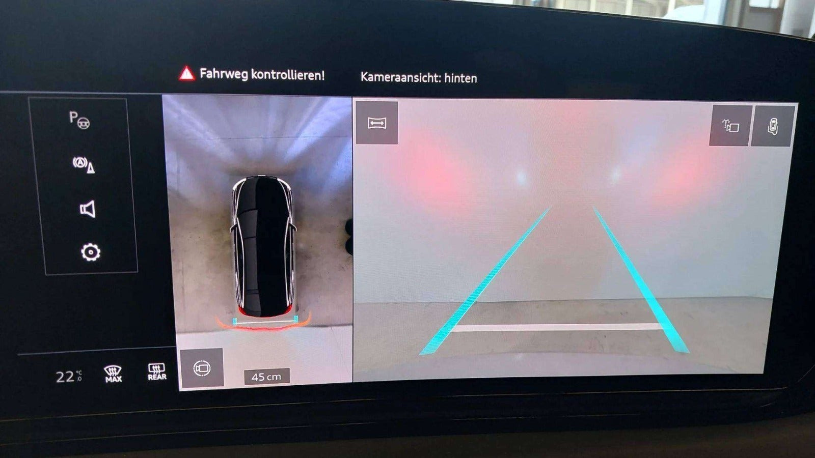 Grå Audi A6 e-tron fra 2025
