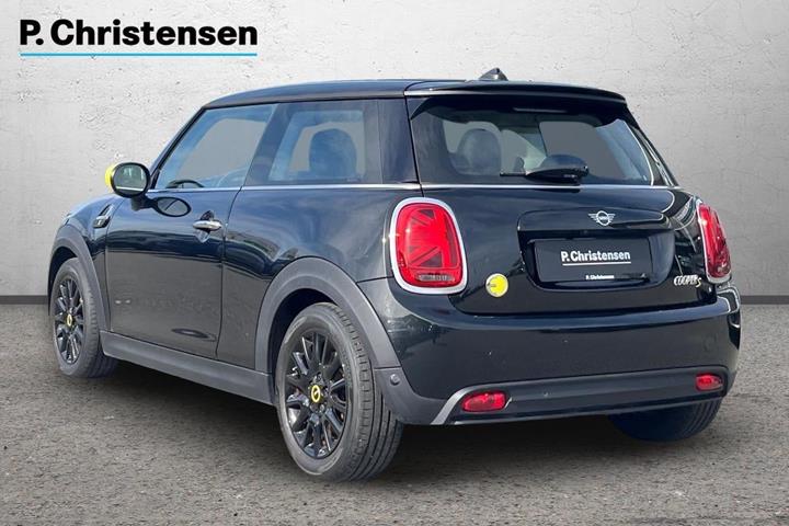 Sort Mini Cooper SE fra 2023