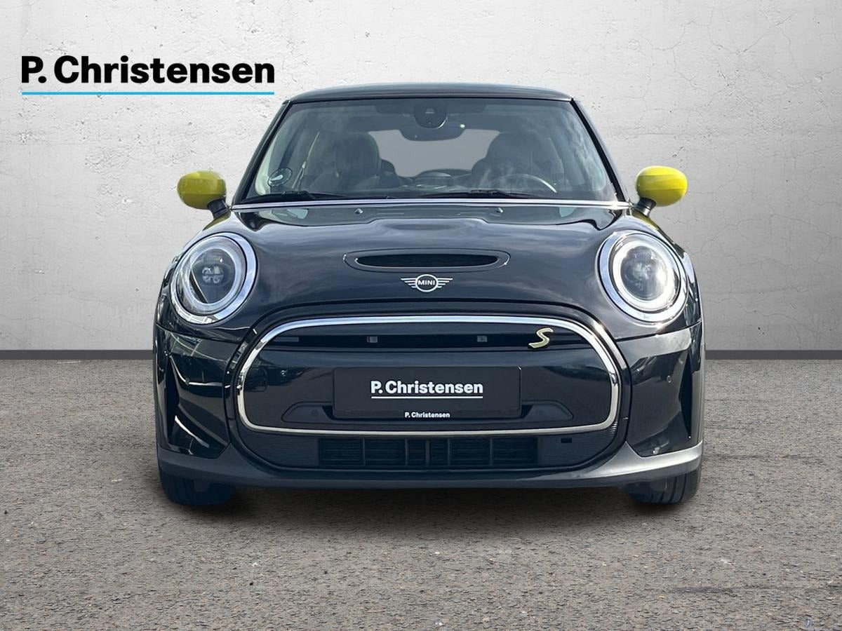 Sort Mini Cooper SE fra 2023
