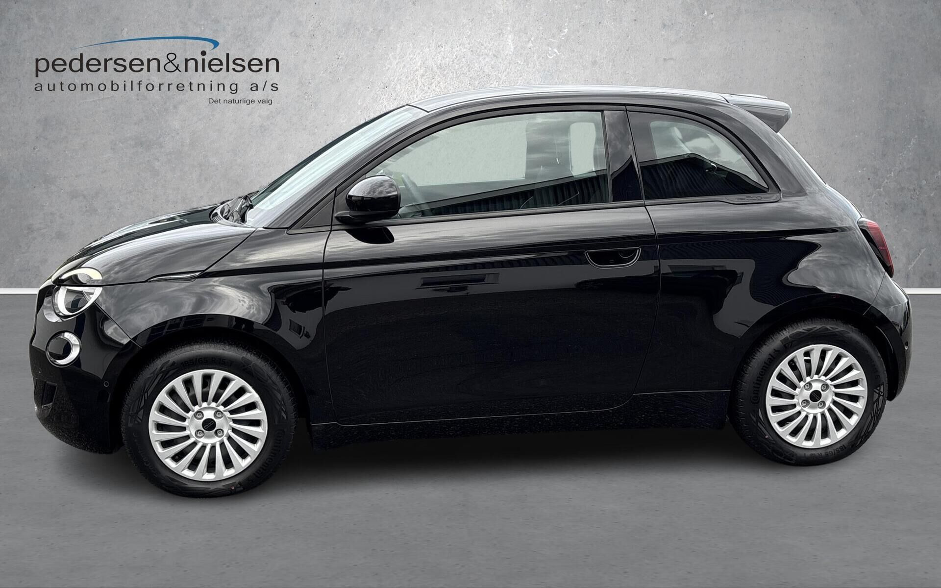 Sort Fiat 500e fra 2023