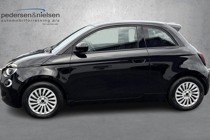 Sort Fiat 500e fra 2023