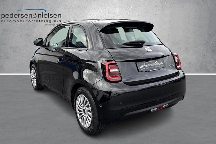 Sort Fiat 500e fra 2023