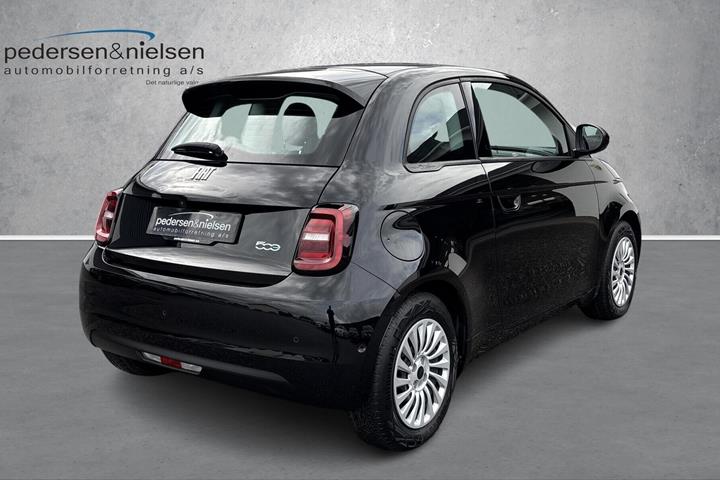 Sort Fiat 500e fra 2023