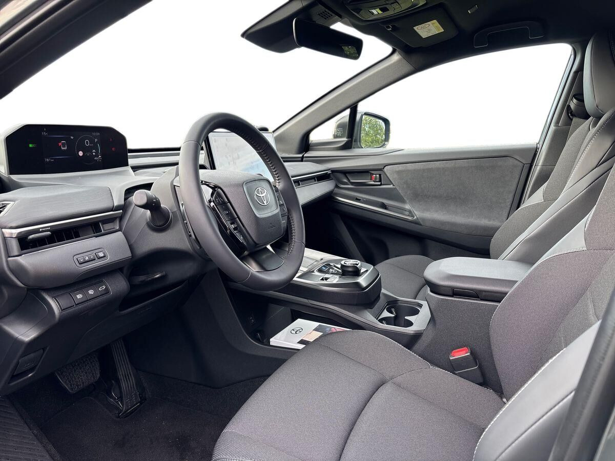 undefined Toyota C-HR+ fra 2026