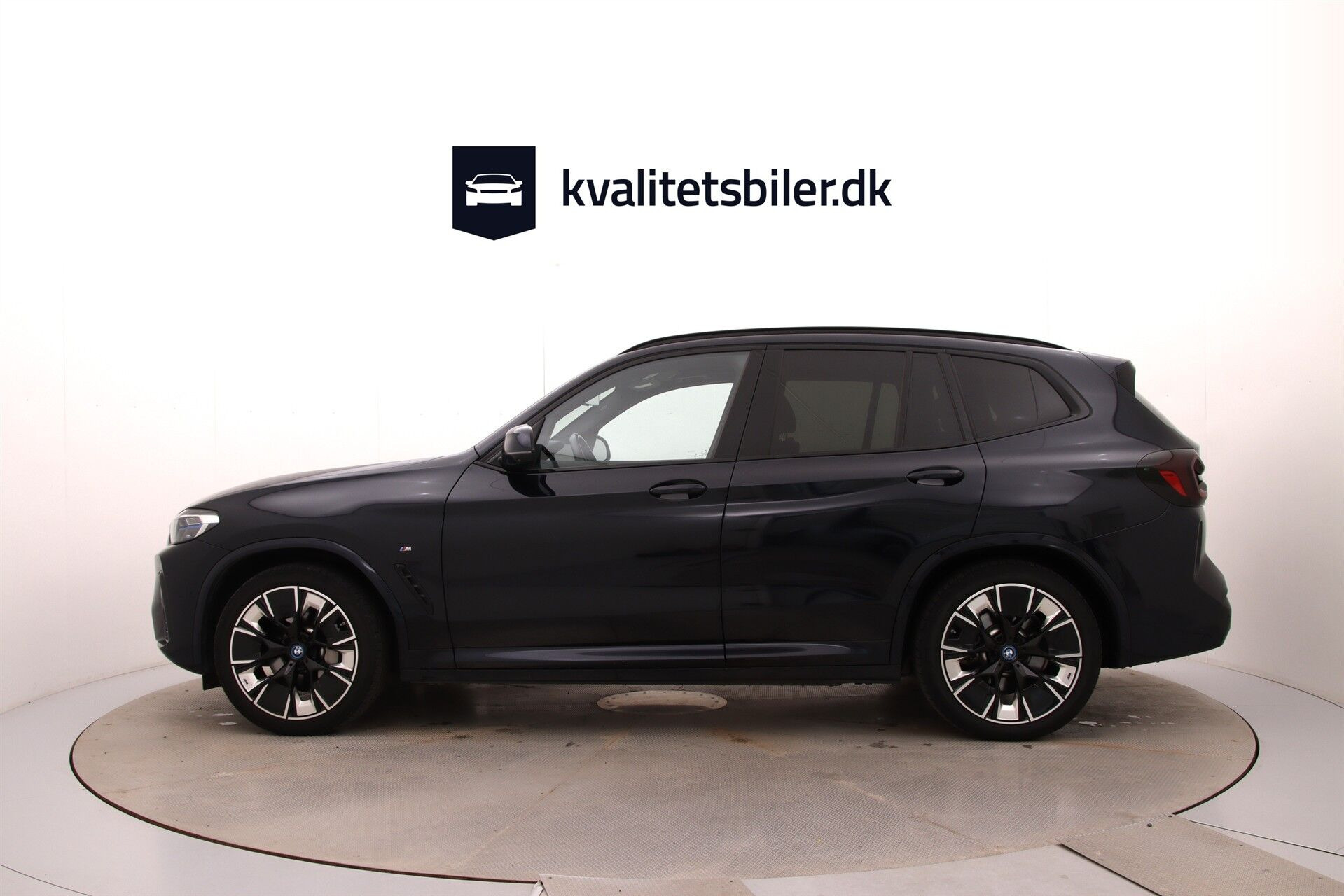 Sort BMW iX3 fra 2023