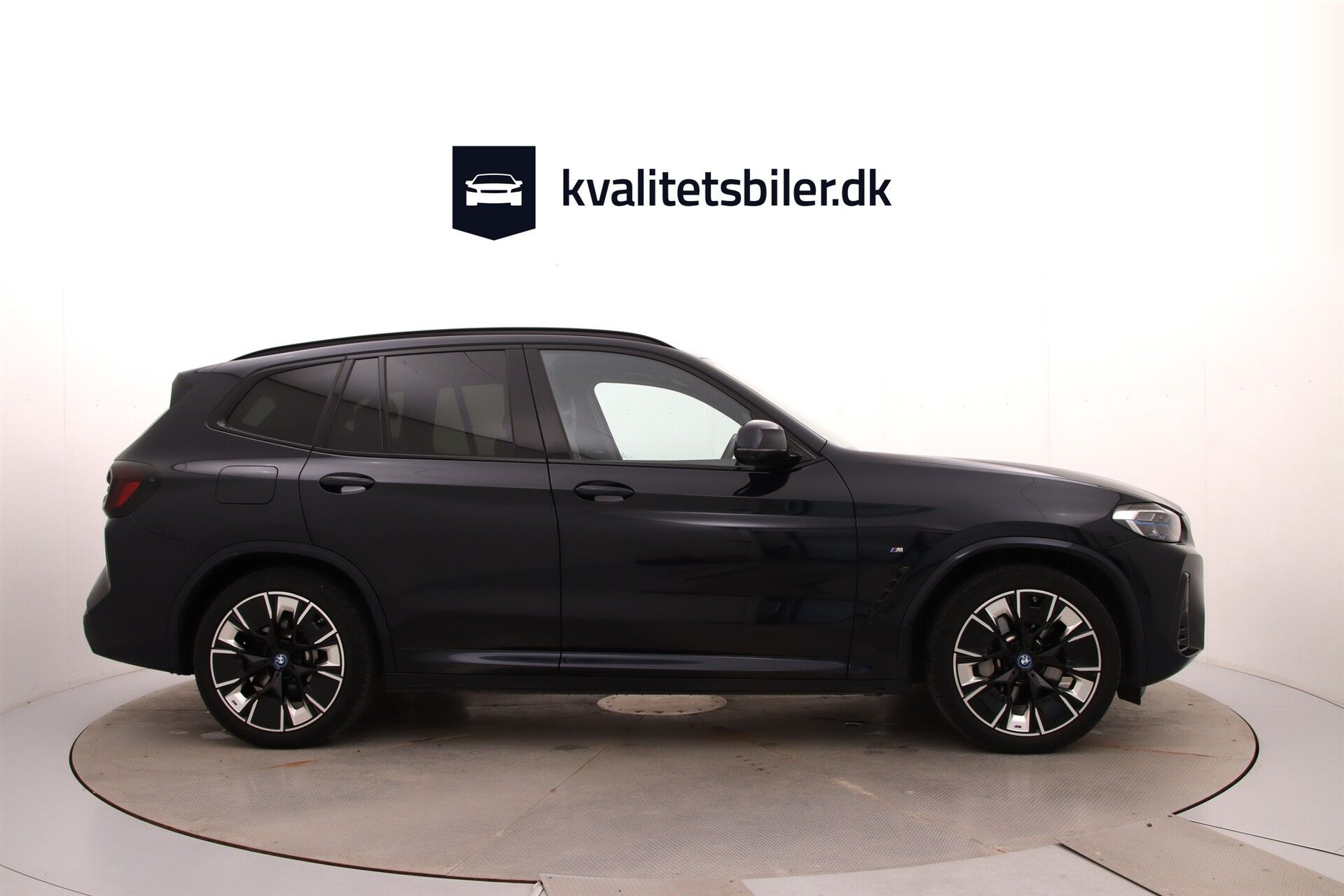 Sort BMW iX3 fra 2023