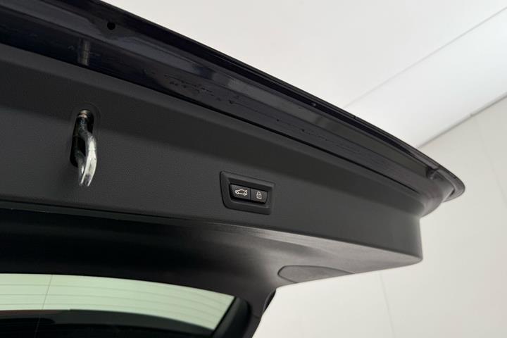 Sort BMW iX3 fra 2023