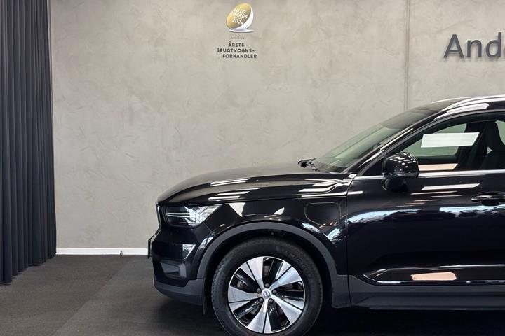 Sort Volvo XC40 fra 2020