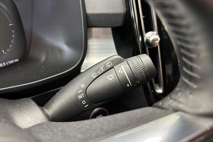 Sort Volvo XC40 fra 2020
