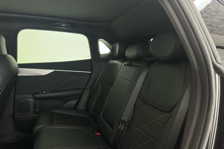 Sort Changan Deepal S05 fra 2026