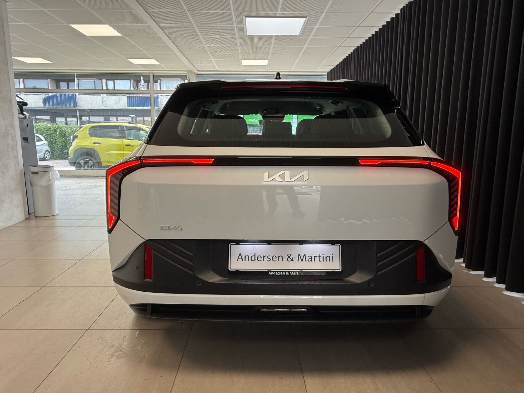 Hvid Kia EV4 fra 2026