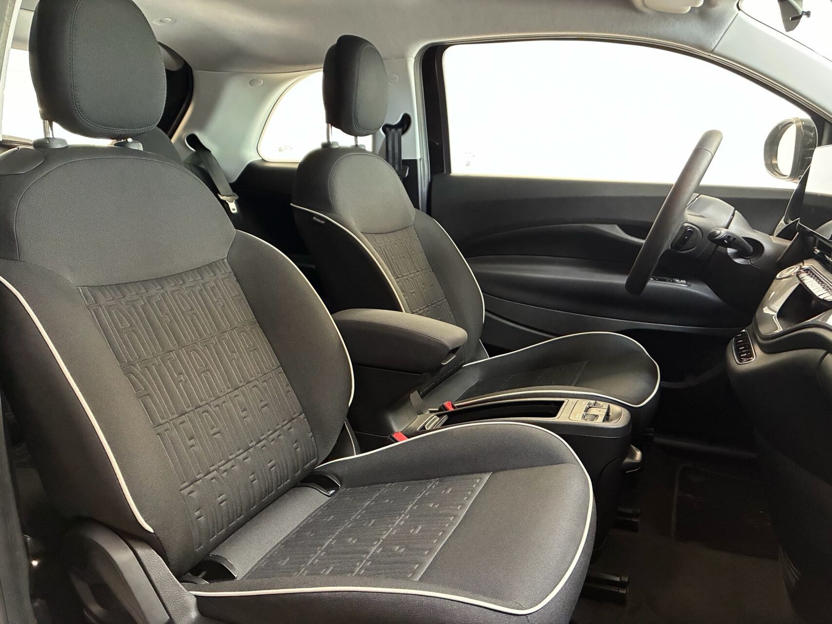 Sort Fiat 500e fra 2023
