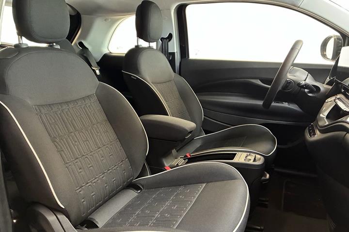 Sort Fiat 500e fra 2023