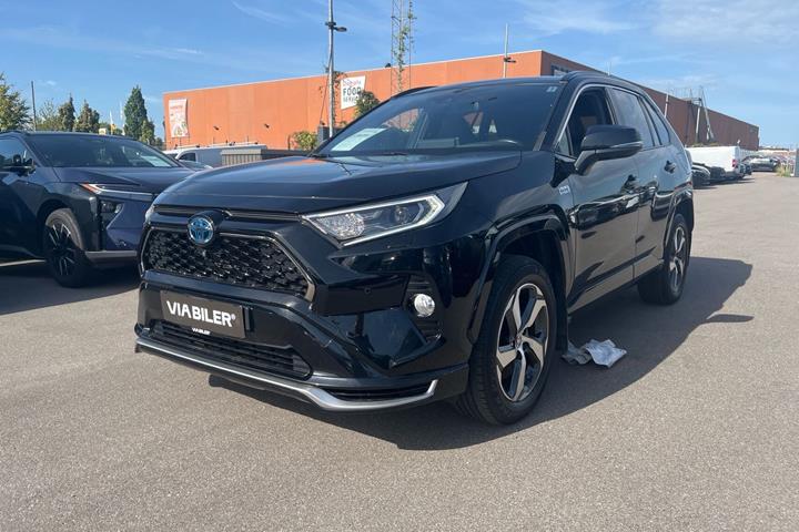 Sort Toyota RAV4 Plug-in fra 2020