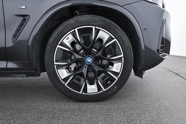 Sort BMW iX3 fra 2022