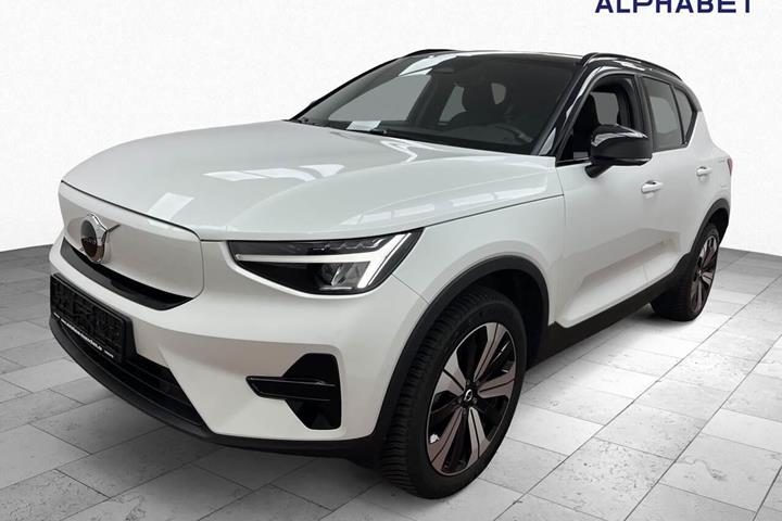 Hvid Volvo XC40 fra 2023
