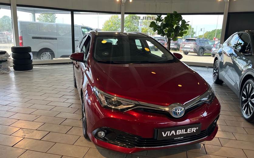 Toyota Auris 1,8 Touring Sports Hybrid Spirit 136HK Stc Aut.