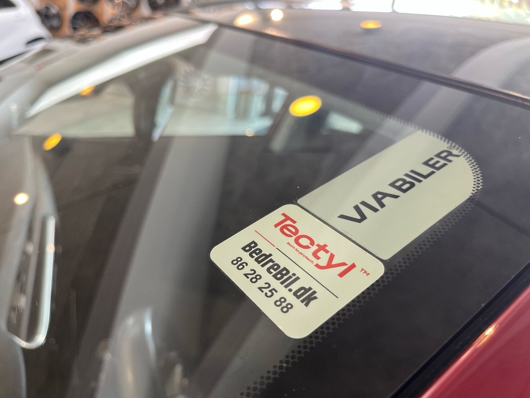 Rød Toyota Auris fra 2017