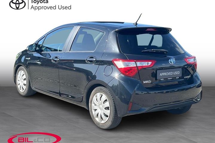 Sort Toyota Yaris fra 2017