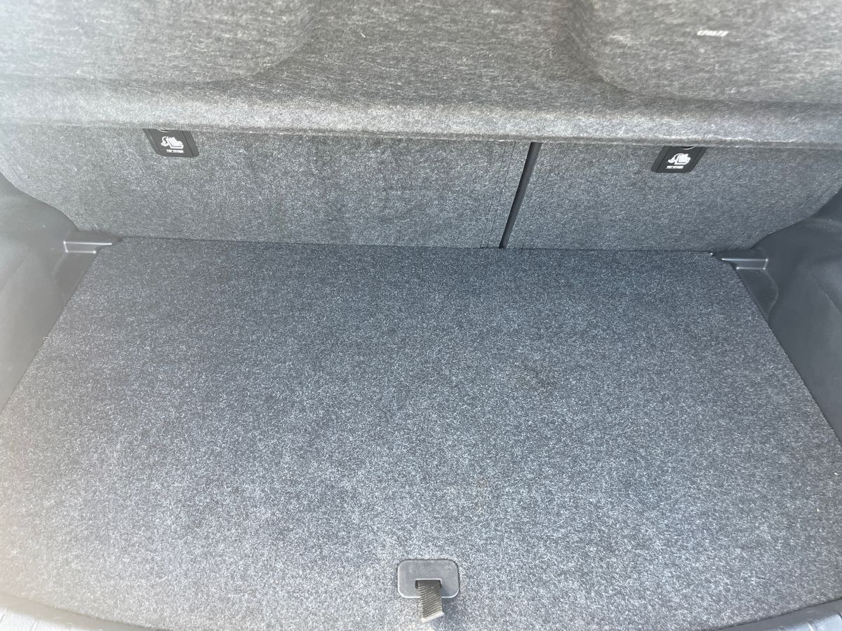 Sort Toyota Yaris fra 2017