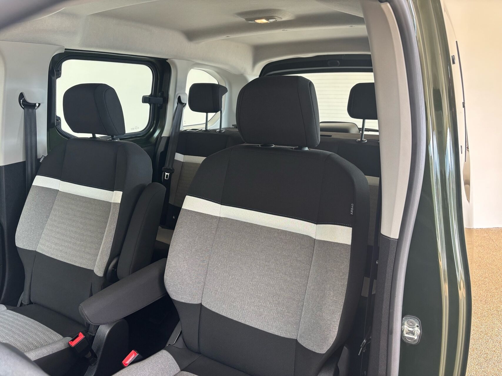 Grøn Citroën ë-Berlingo fra 2025