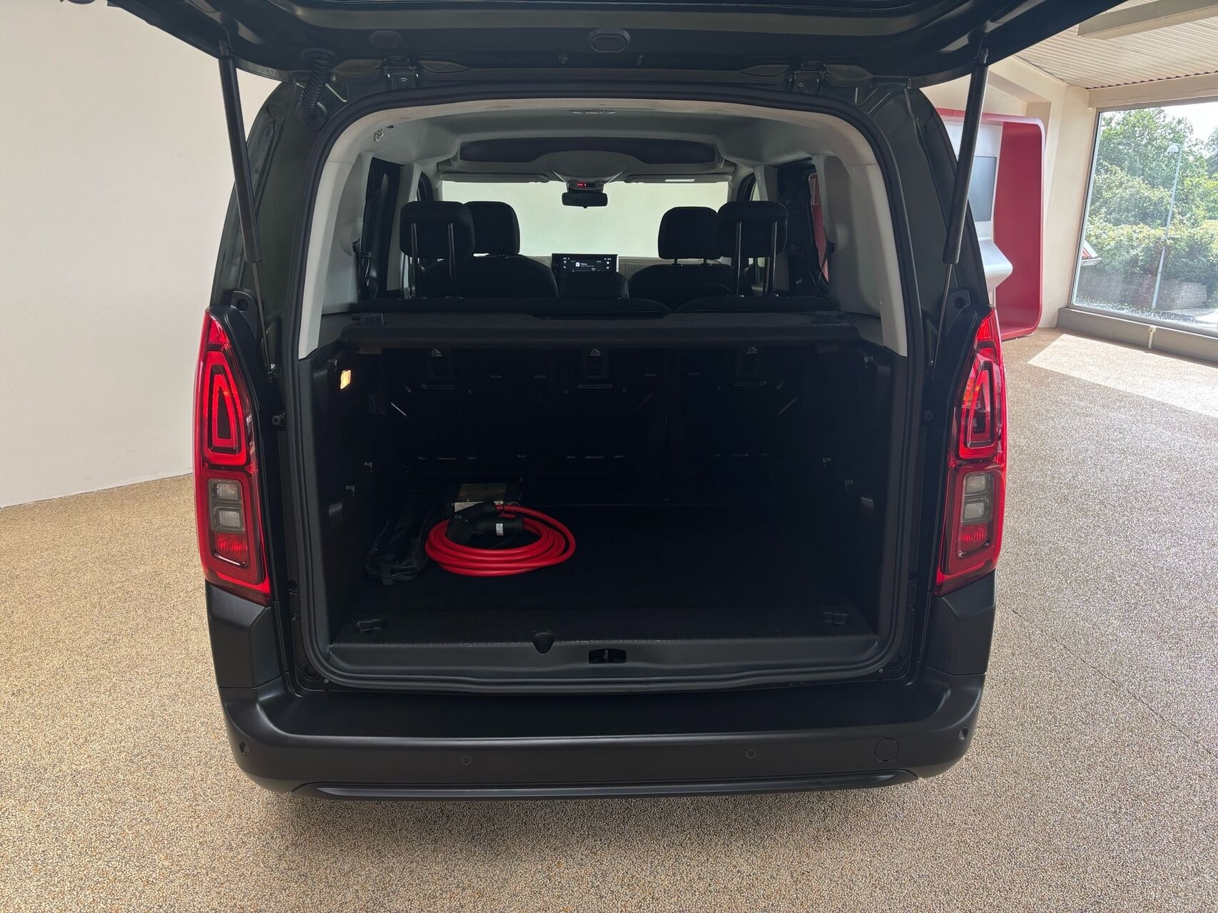 Grøn Citroën ë-Berlingo fra 2025
