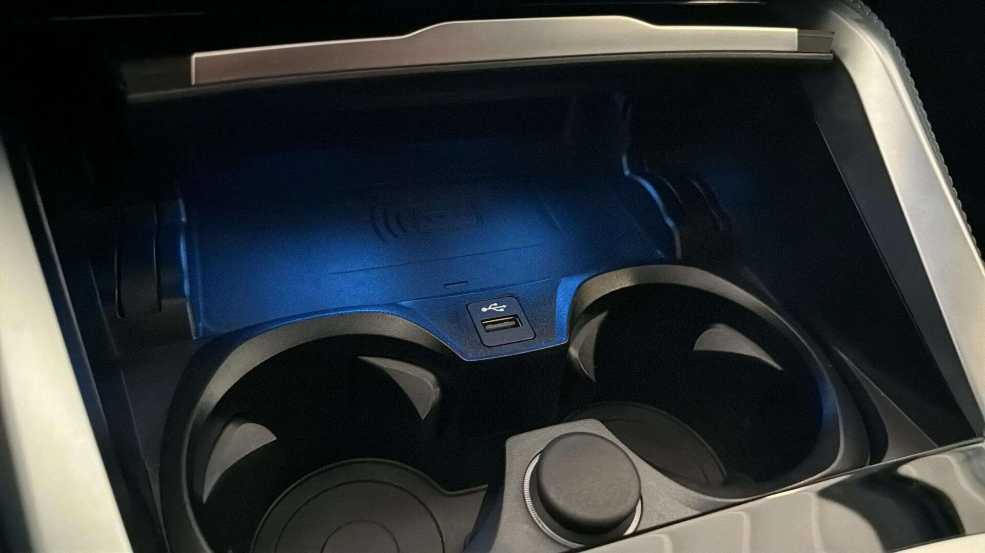 Grå BMW i4 fra 2024