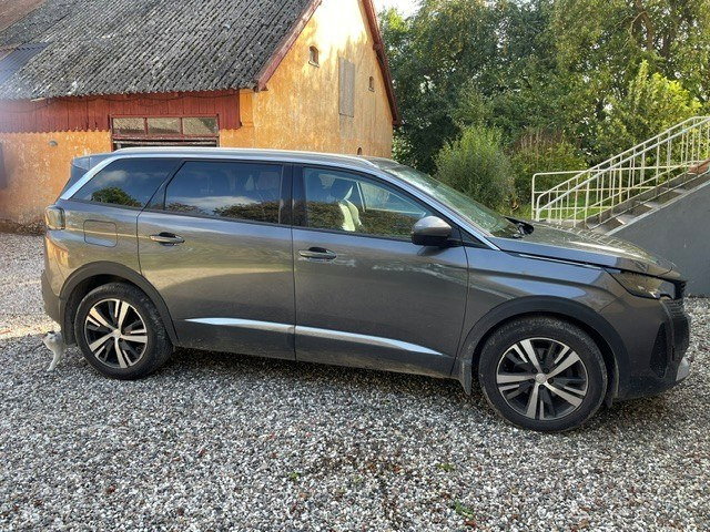 undefined Peugeot 5008 fra 2021