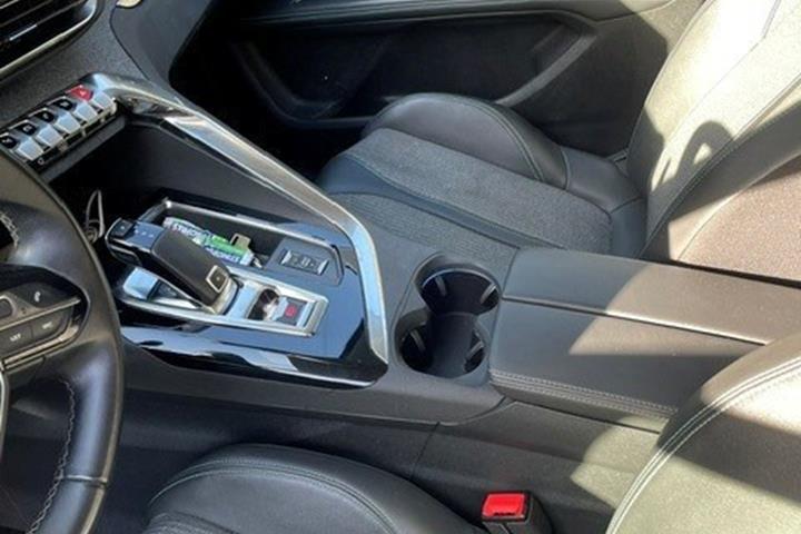 undefined Peugeot 5008 fra 2021