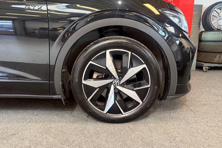 Sort VW ID.4 fra 2023