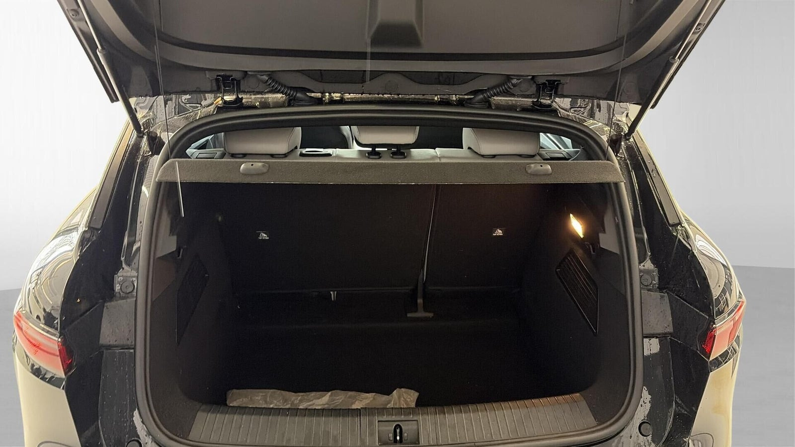 Sort Renault Megane E-Tech fra 2022