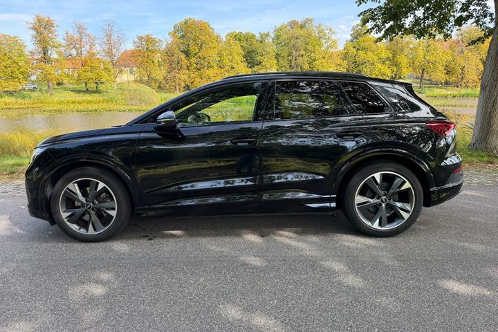 Sort Audi Q4 e-tron fra 2022