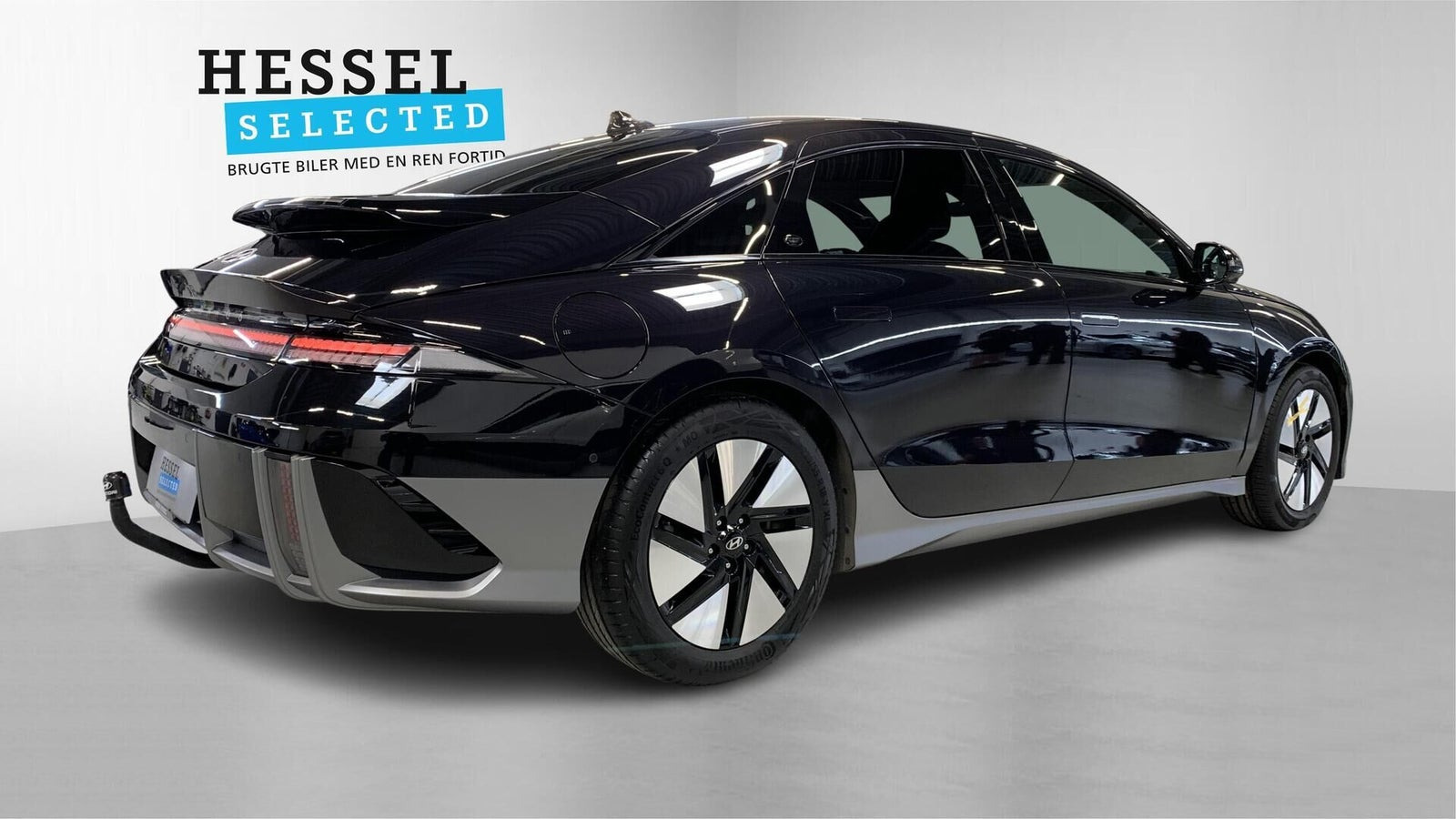 Blå Hyundai Ioniq 6 fra 2023